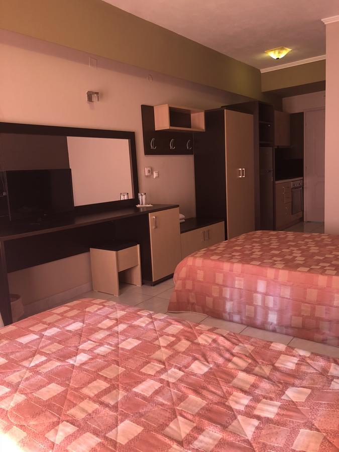 ווניטסה Sozos Inn Hotel מראה חיצוני תמונה