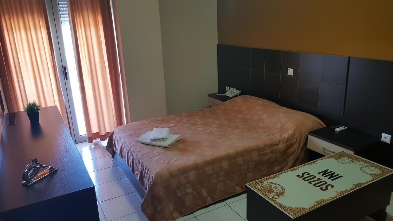 ווניטסה Sozos Inn Hotel מראה חיצוני תמונה