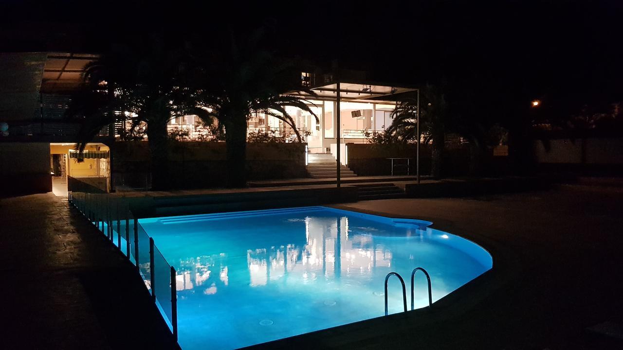 ווניטסה Sozos Inn Hotel מראה חיצוני תמונה
